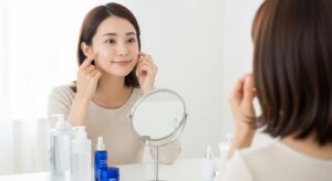 メラニン毛穴とは？黒ずみ・くすみの原因と今日からできる改善ケア ✨