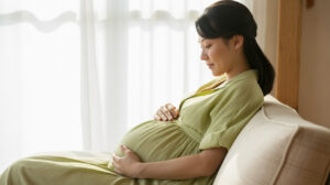 妊娠・出産で乳首の色が変わる理由